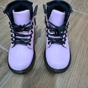 Dr. Martens Toddler 1460 Patent Leather Lace Up Boots-Pale Pink, Size 8